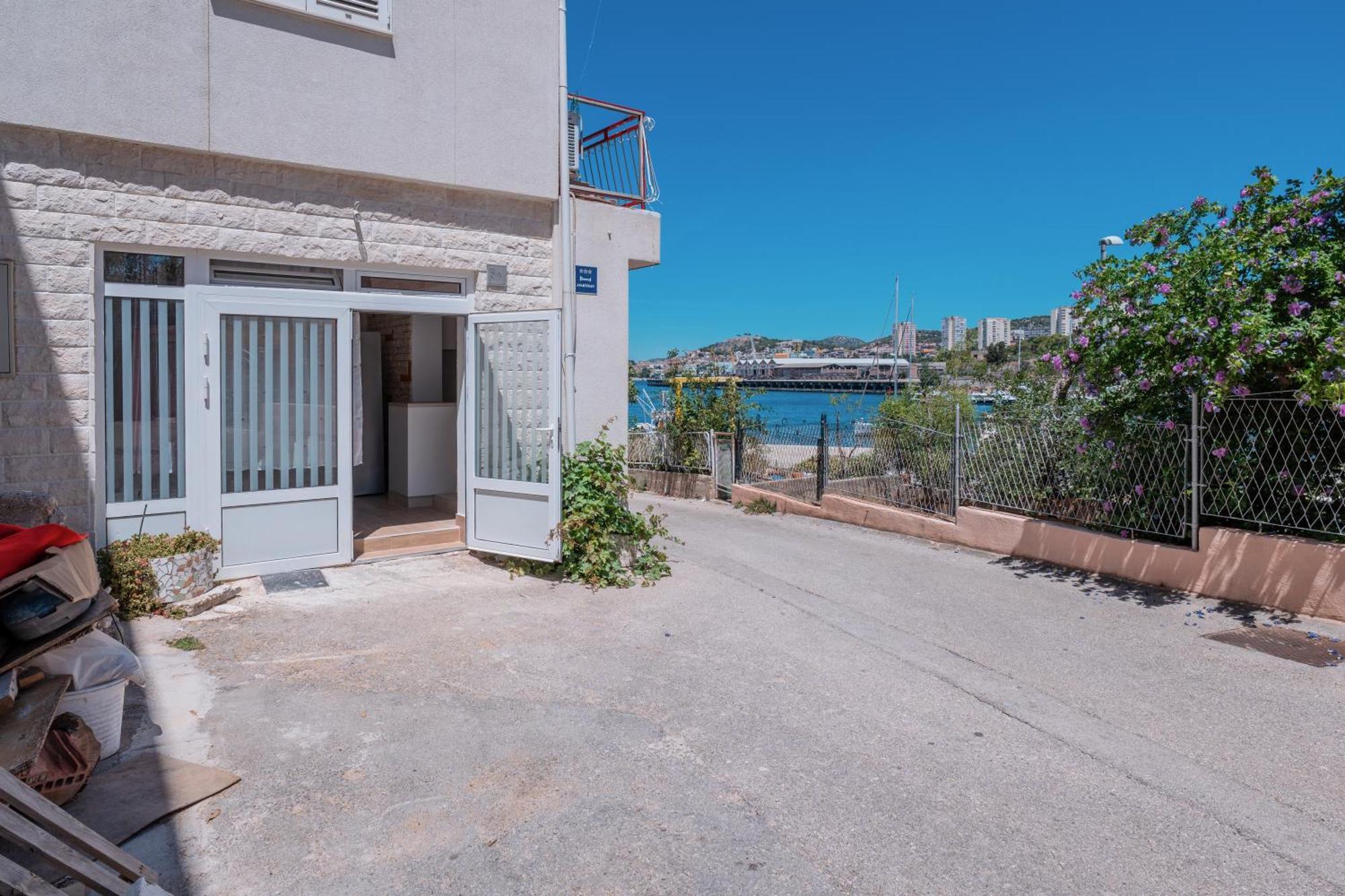 Apartments Ema شيبينيك المظهر الخارجي الصورة