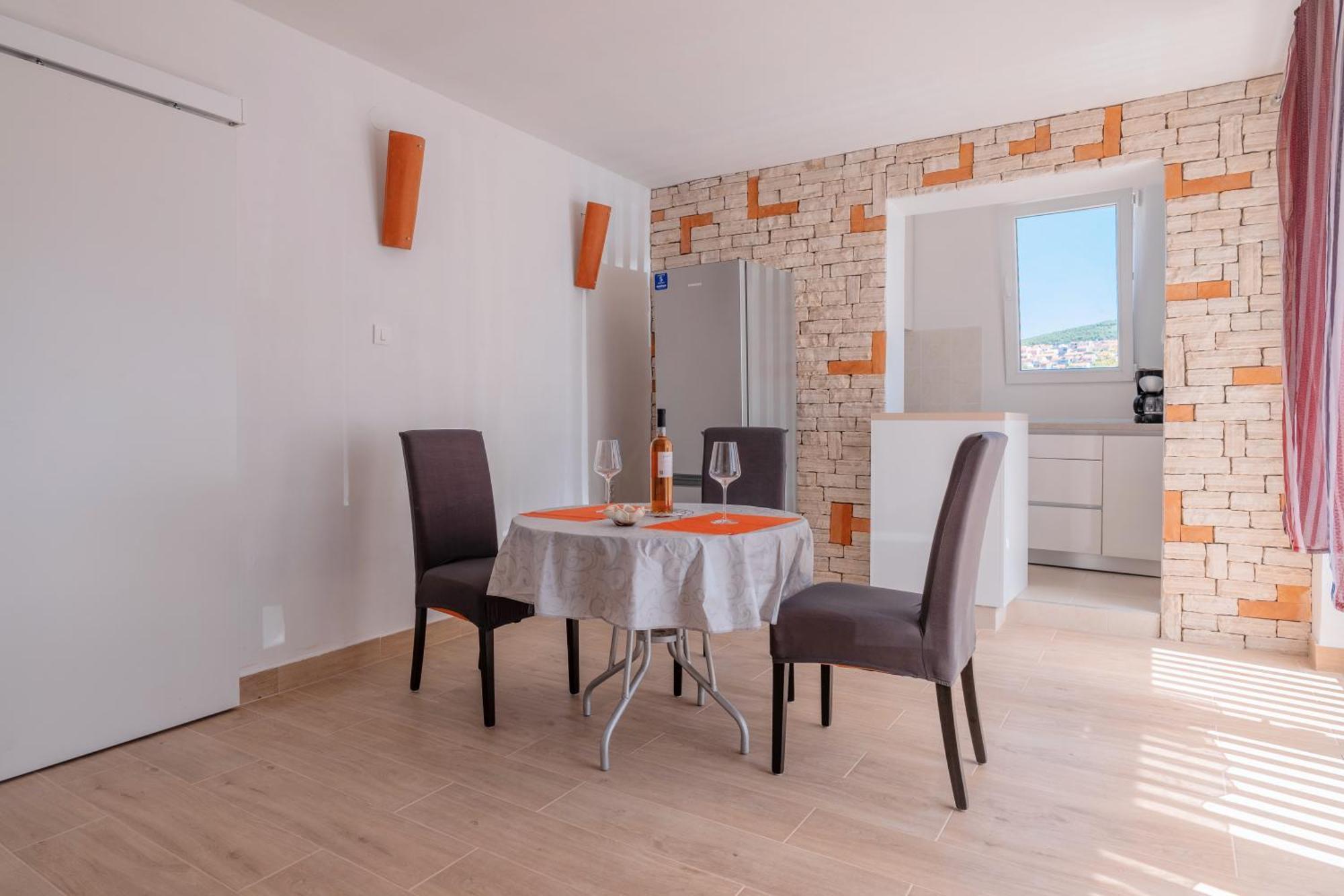 Apartments Ema شيبينيك المظهر الخارجي الصورة